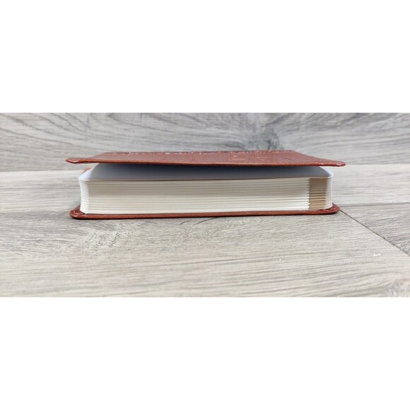 Jesus Calling : Enjoying Peace in His Presence Imitation Leather 2004-Christian - Picture 3 of 10